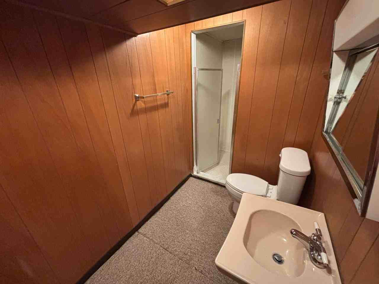 2820 S Glass St - Photo 2 of 18