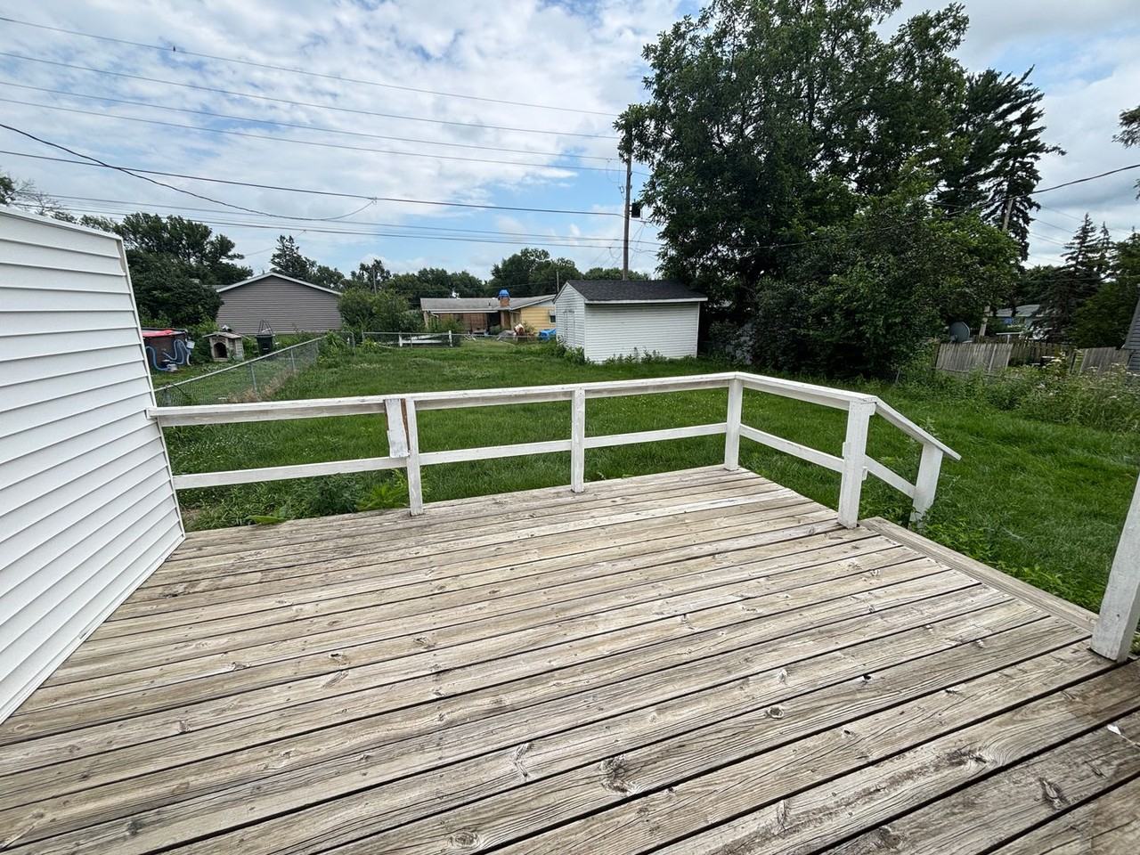 2820 S Glass St - Photo 4 of 18