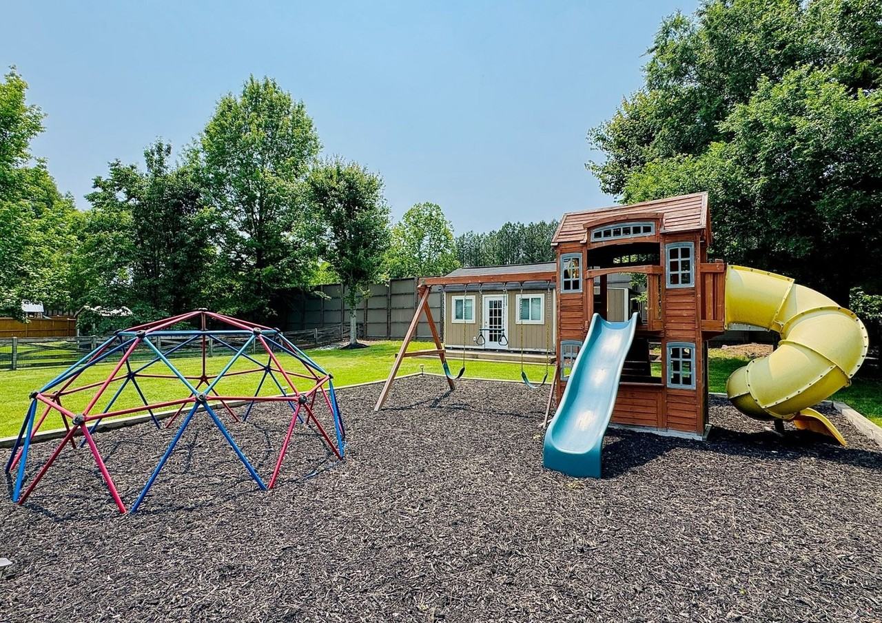 5736 Caribbean Ct - Photo 7 of 50