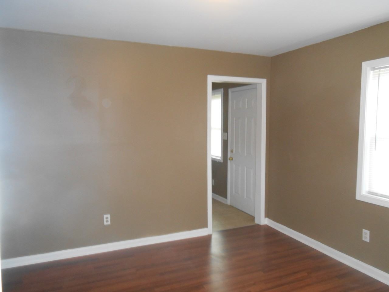 2603 Dundeen St - Photo 3 of 5