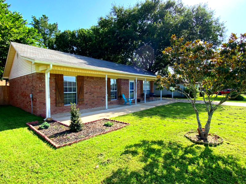 14 Sharon Cir - Photo 2 of 20