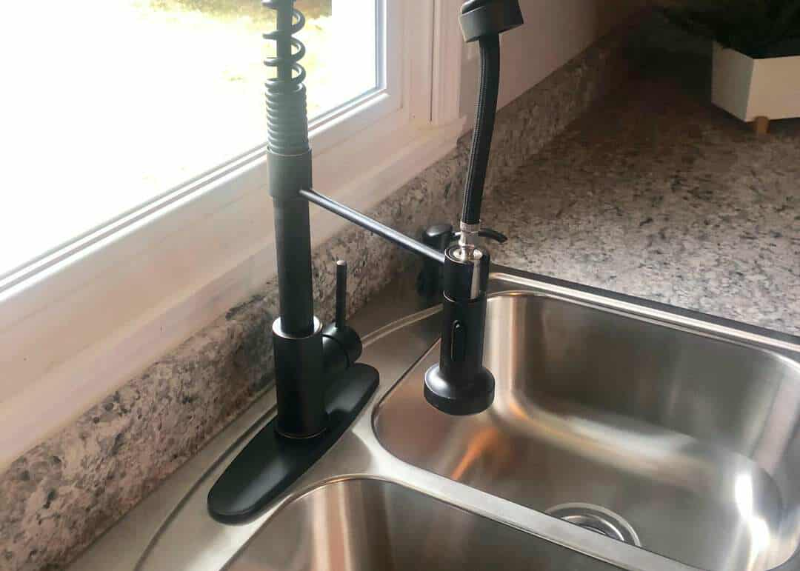 325 Bloomberg New Holland Nw - Photo 3 of 13