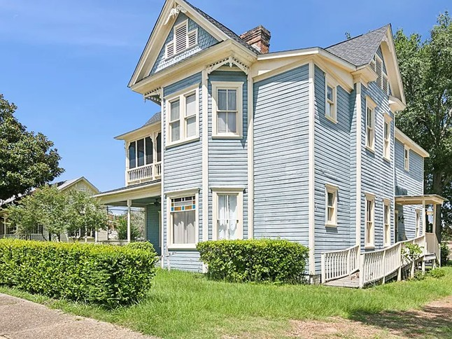 250 N Main St - Photo 3 of 20