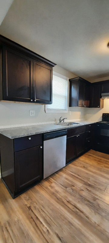 3216 Torbett St - Photo 2 of 14