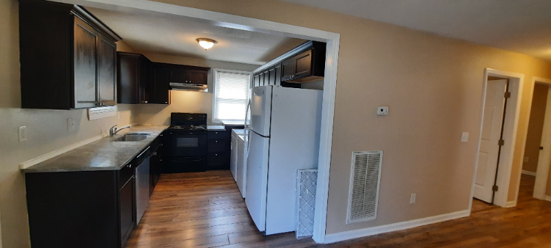 3216 Torbett St - Photo 3 of 14