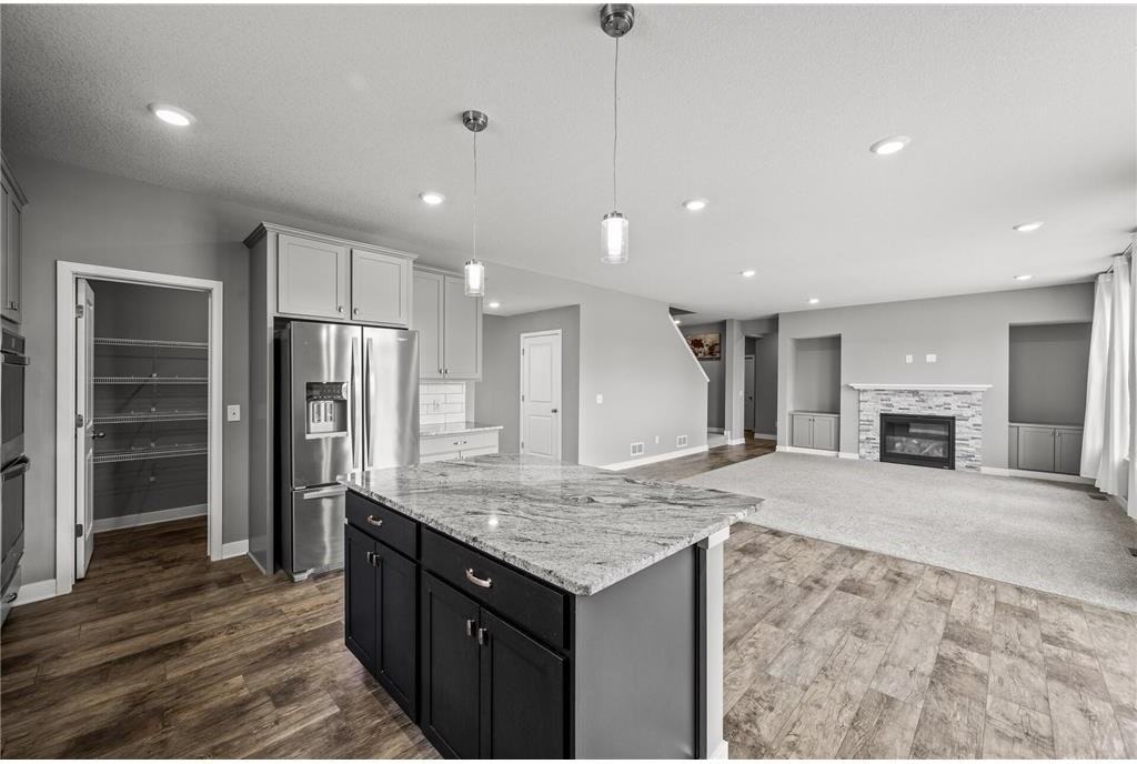 14313A Dallas Ln N - Photo 2 of 14