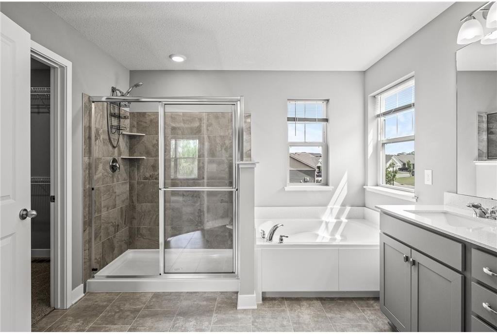 14313A Dallas Ln N - Photo 3 of 14