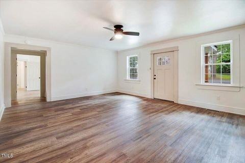 605 Sherrod Heights - Photo 6 of 18