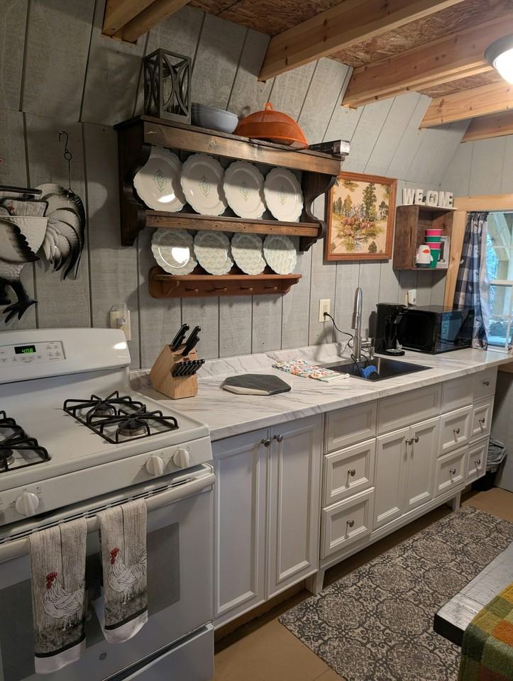 41 Sportsmans Lodge Rd Marshfield Maine - Photo 3 of 13