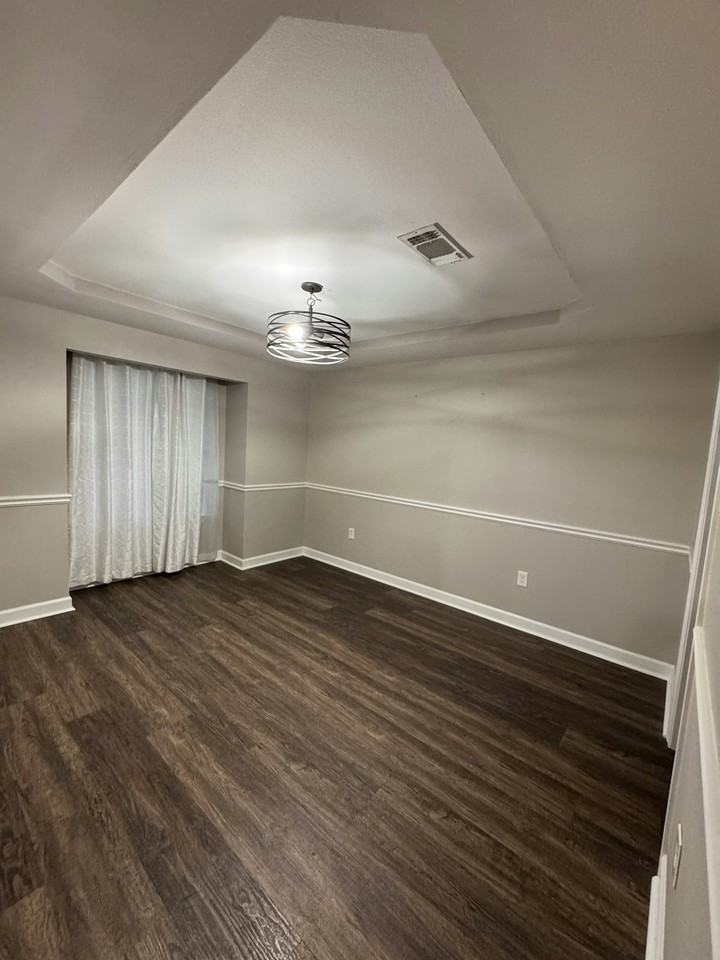 237 Dominica Circle East - Photo 2 of 23