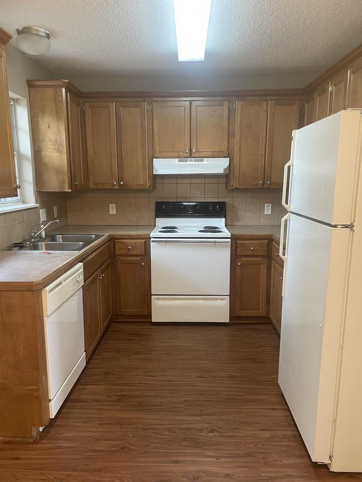 404 Cheyenne Place - Photo 5 of 16