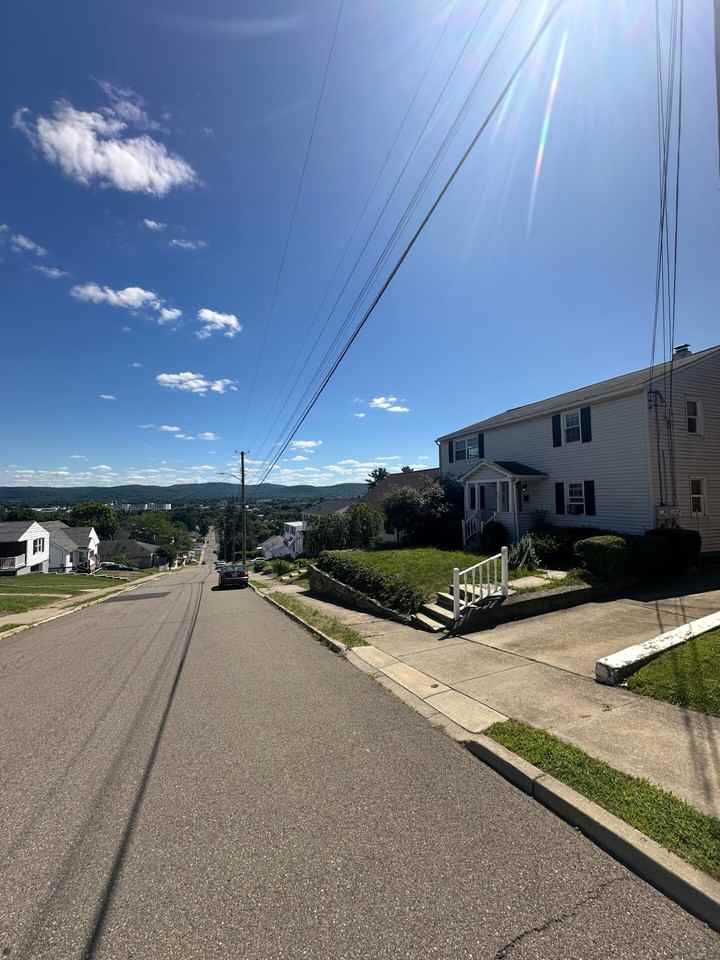 165 Jay Street - Photo 2 of 10