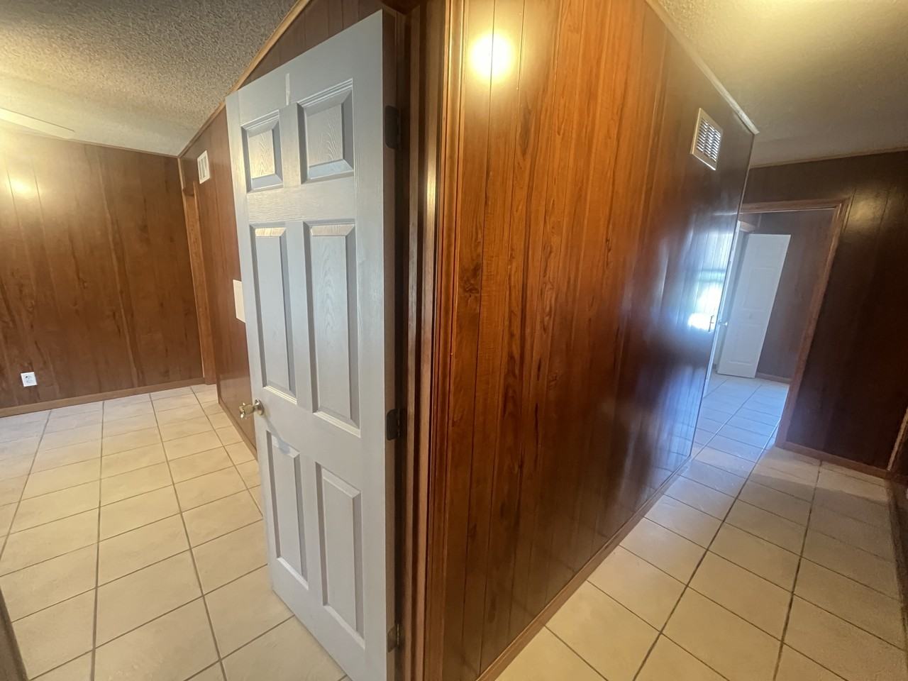 107 Grover Street - Photo 6 of 12