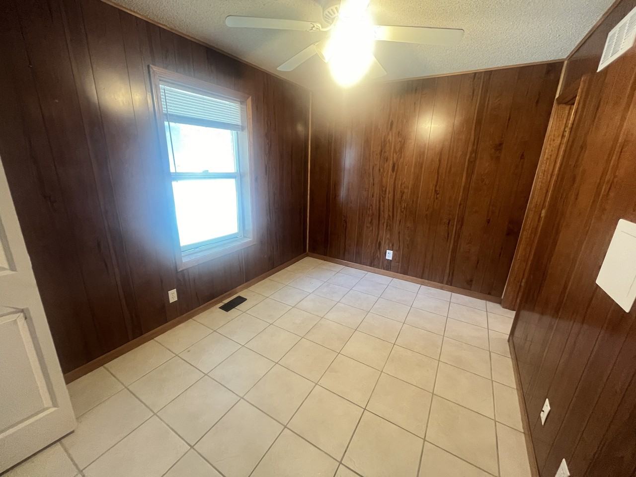 107 Grover Street - Photo 7 of 12