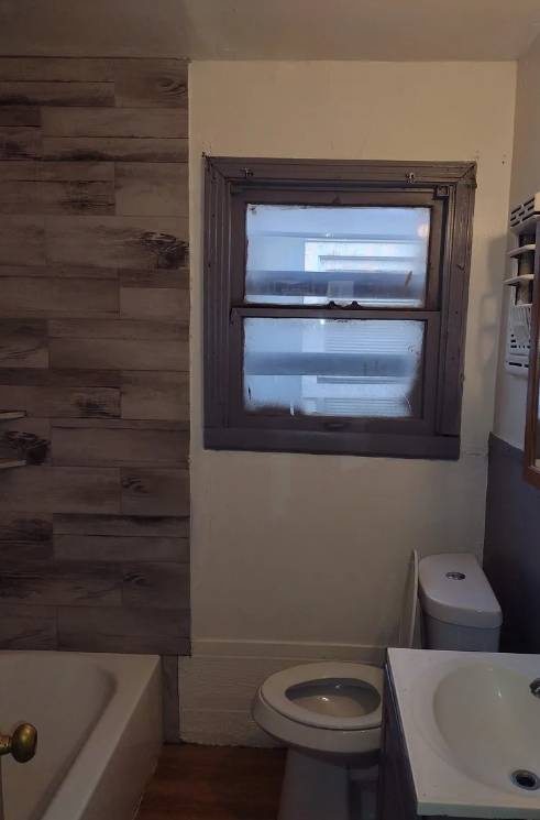 3102 Christie St - Photo 6 of 19