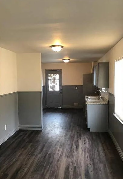 3544.5 Des Chaumes St - Photo 2 of 16