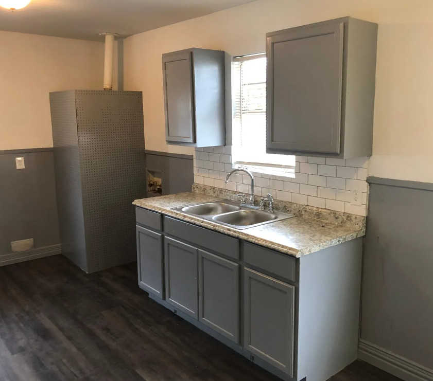 3544.5 Des Chaumes St - Photo 3 of 16