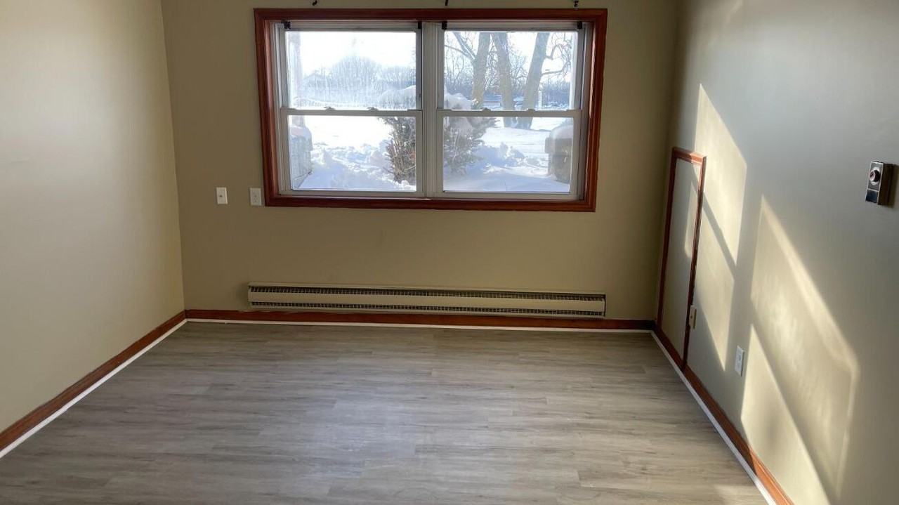 405 N 7th St / 707 E Lincoln - Photo 2 of 8
