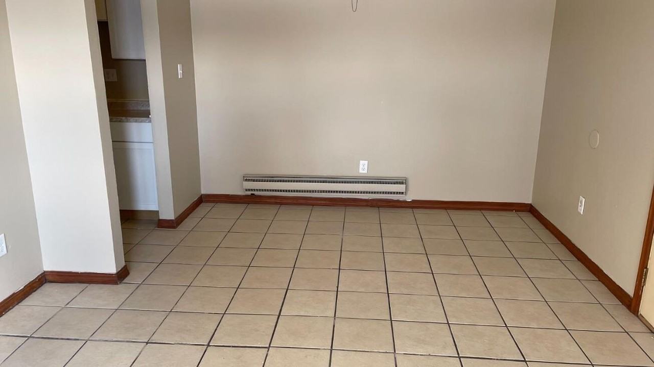 405 N 7th St / 707 E Lincoln - Photo 3 of 8