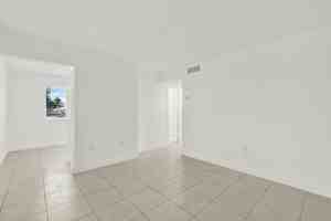 featured image of 2726 Sw 21st St