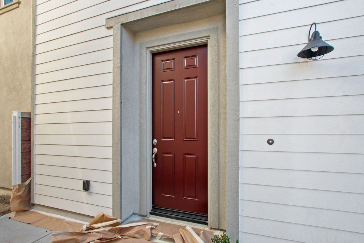 16435 Globetrotter St