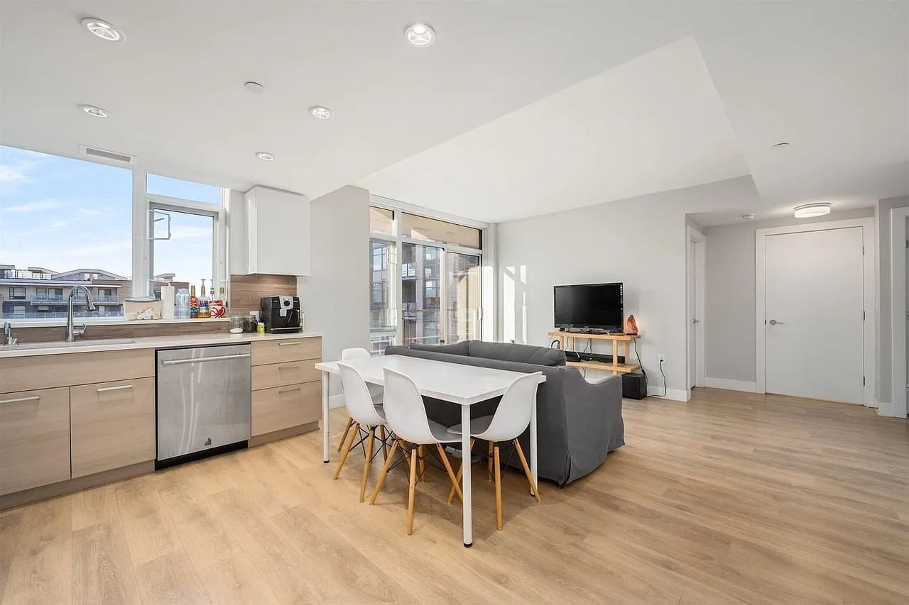 3498 Marine Way - Photo 3 of 7