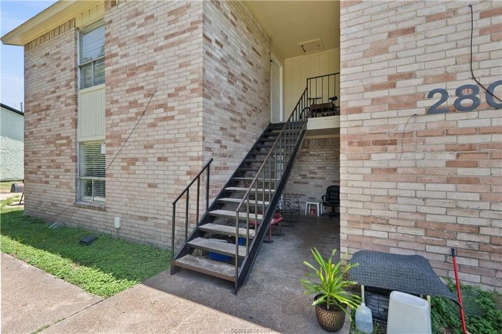 2808 Cypress Bend Cir #A - Photo 2 of 15