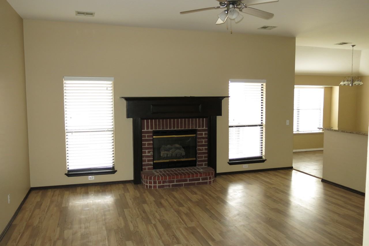 1905 Fair Meadow Dr - Photo 3 of 20