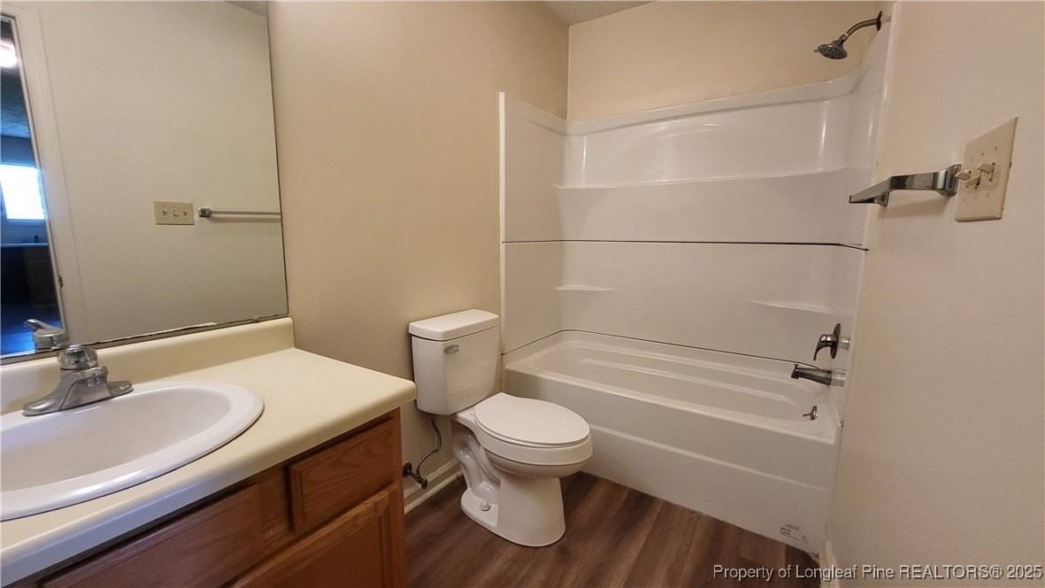 2380 Oak St - Photo 7 of 7