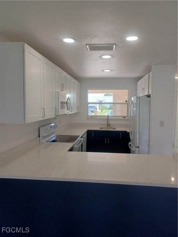 1102 Sw 15th Ter - Photo 4 of 21