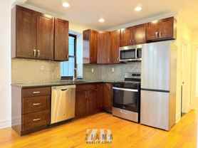 315 Lincoln Pl - Photo 1 of 1