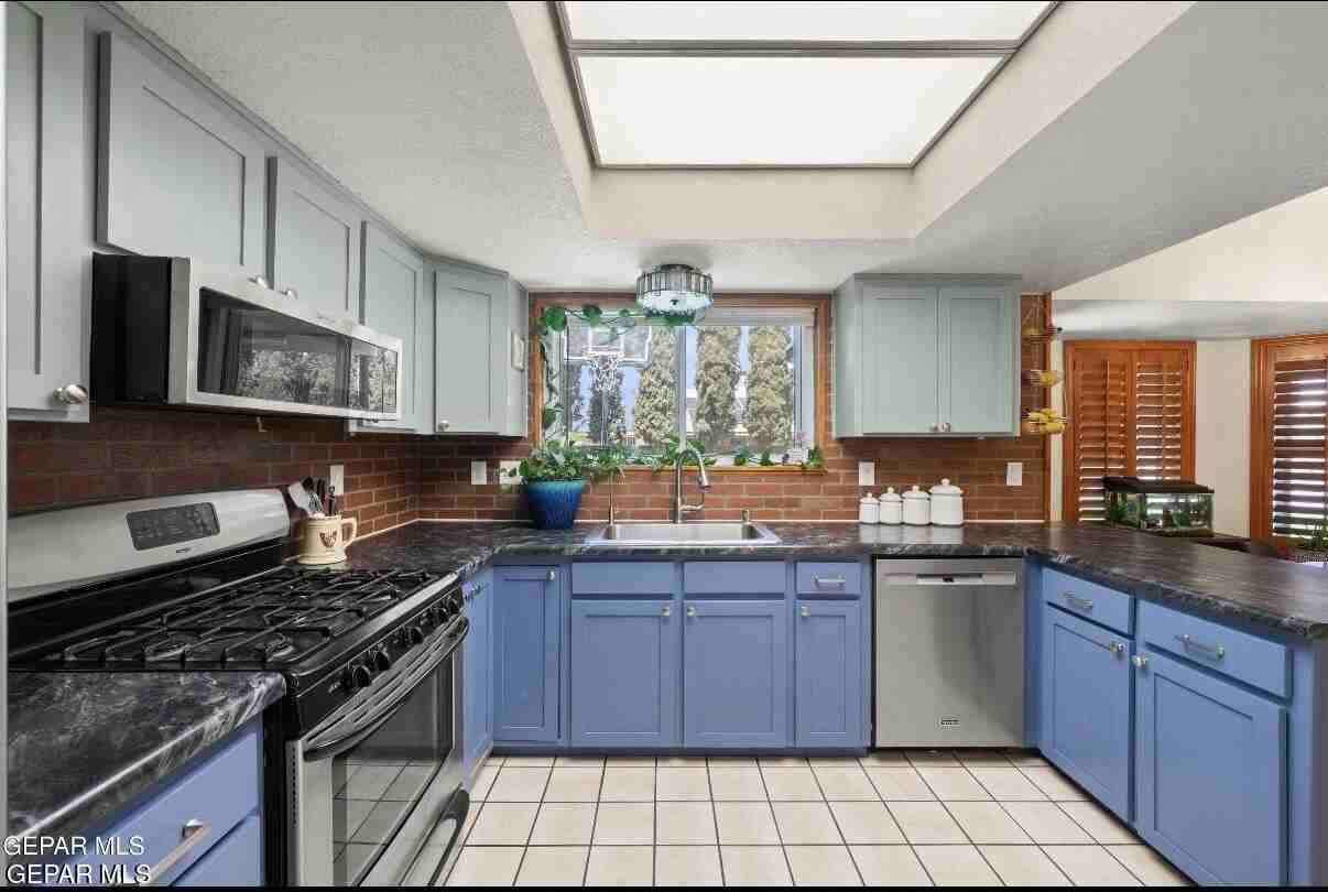 1809 Pueblo Alegre Dr - Photo 6 of 37