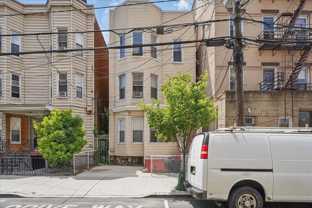 335 47th St #3 - Photo 1 of 1