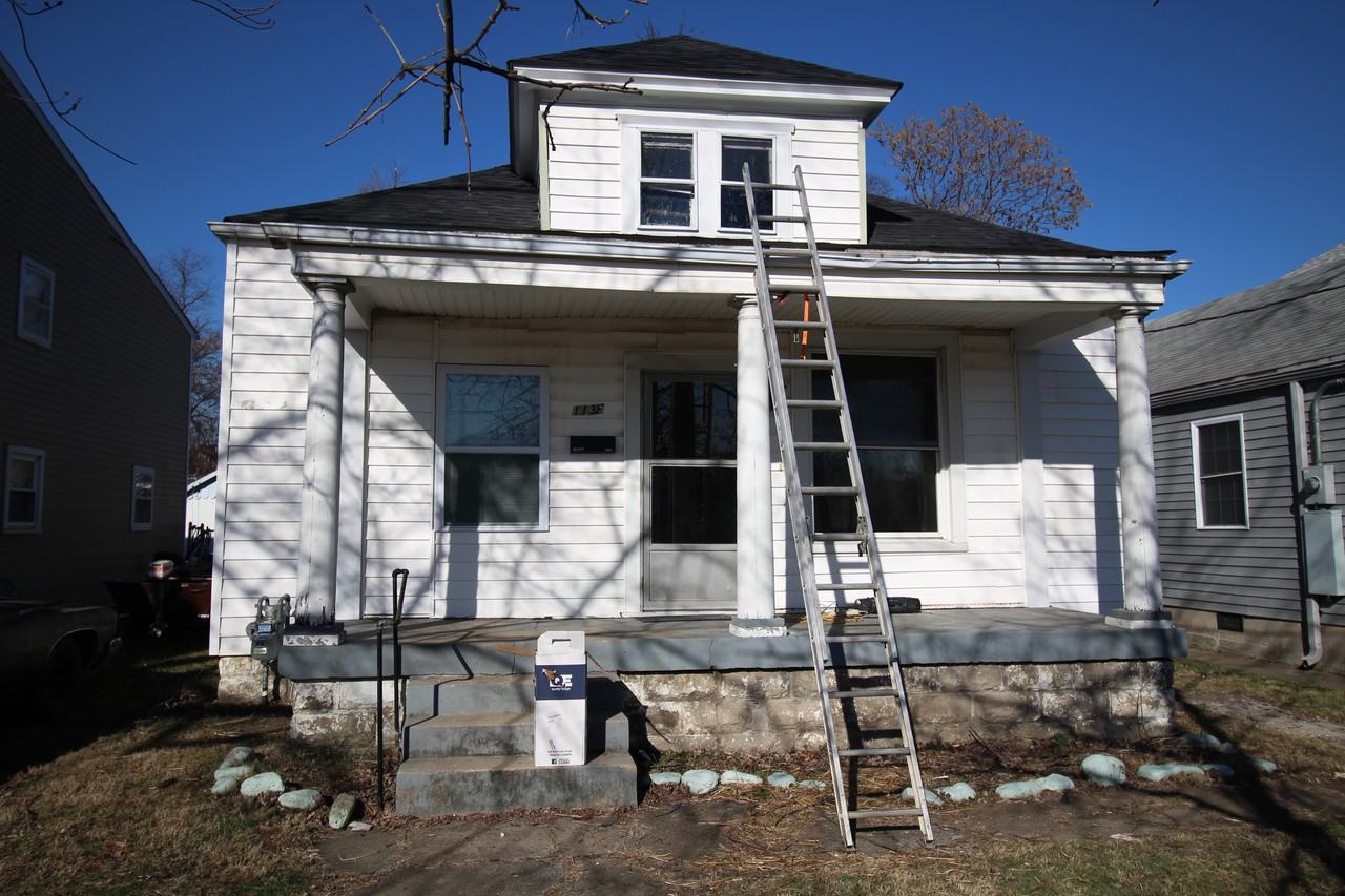 113 E Collins Ct - Photo 2 of 8