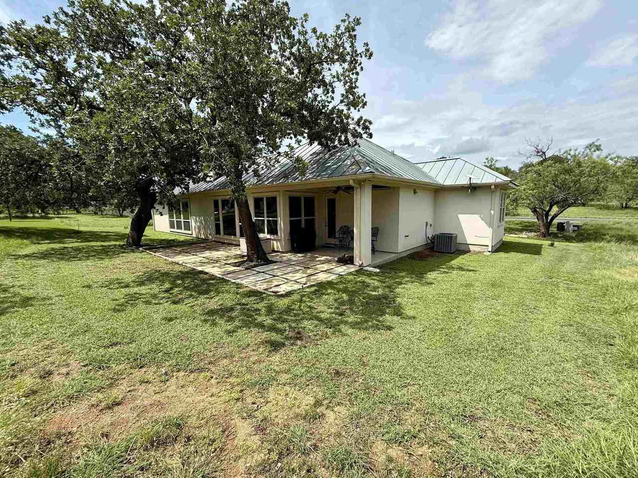 3327 Bay West Blvd - Photo 4 of 18