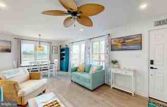 327 Robin Dr - Photo 1 of 1