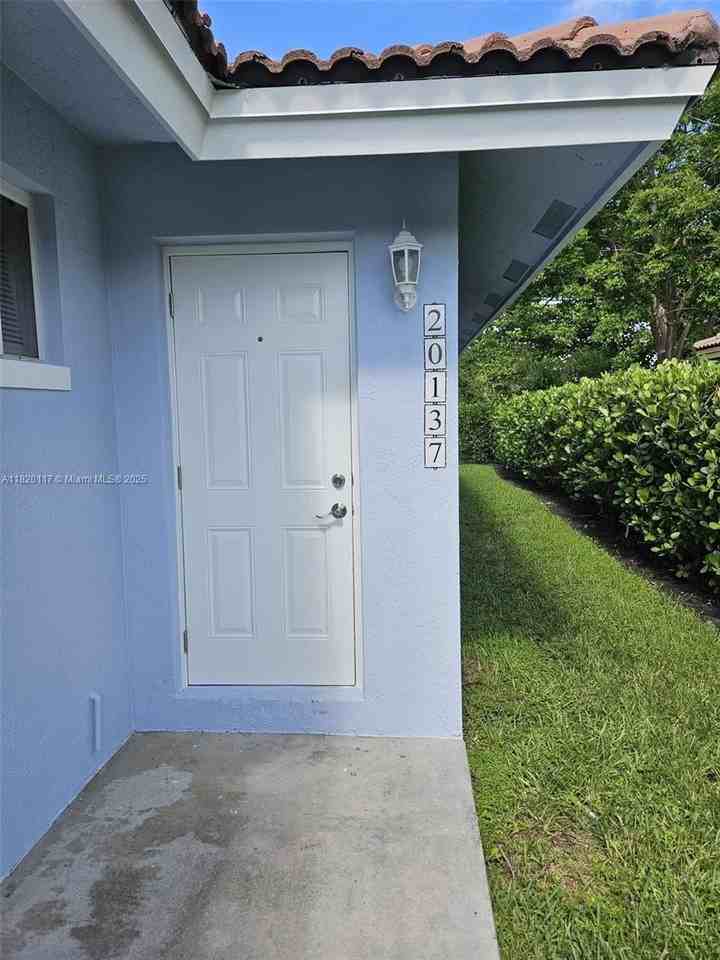 20137 Sw 88th Ct #20135 - Photo 7 of 34