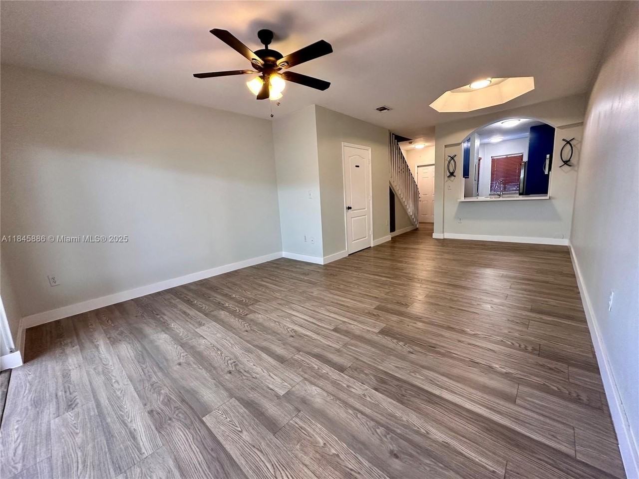 120 Sw 109th Ave #3 - Photo 4 of 32