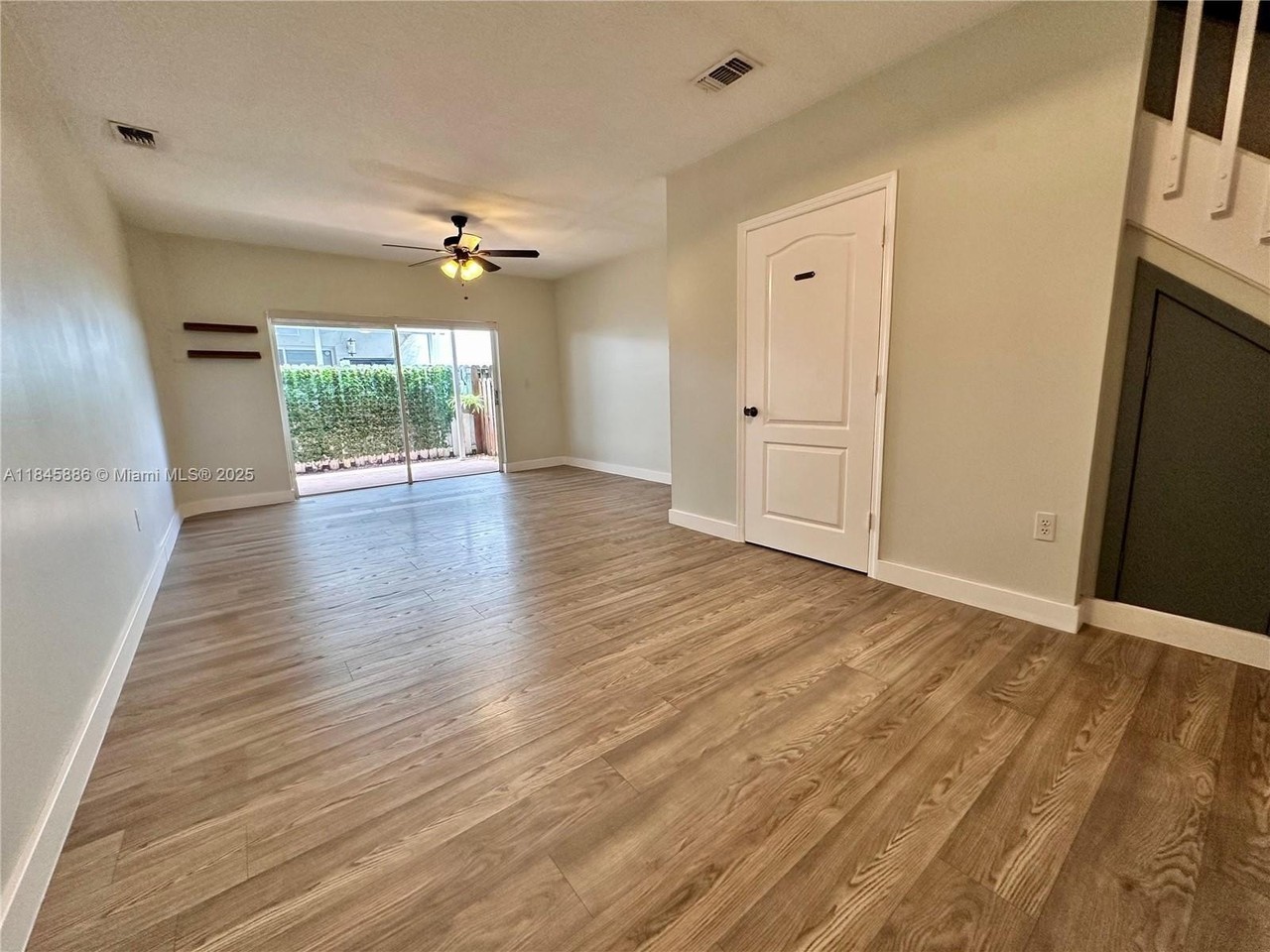 120 Sw 109th Ave #3 - Photo 6 of 32