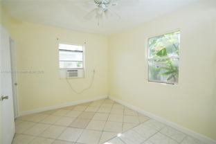 115 Ne 192nd St #1 - Photo 1 of 1