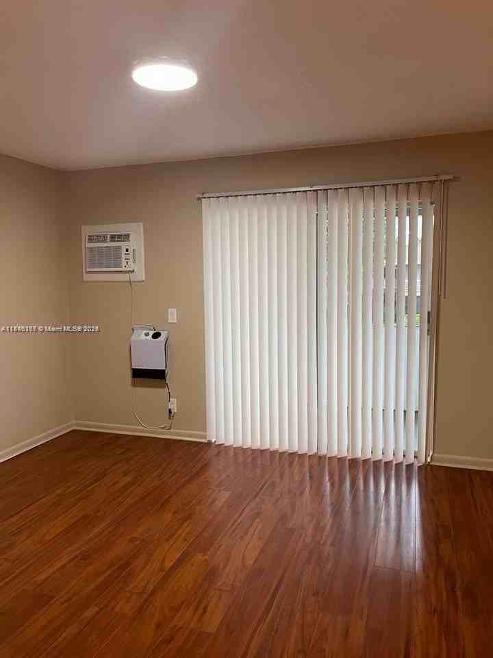 145 Canterbury a #145 - Photo 3 of 31