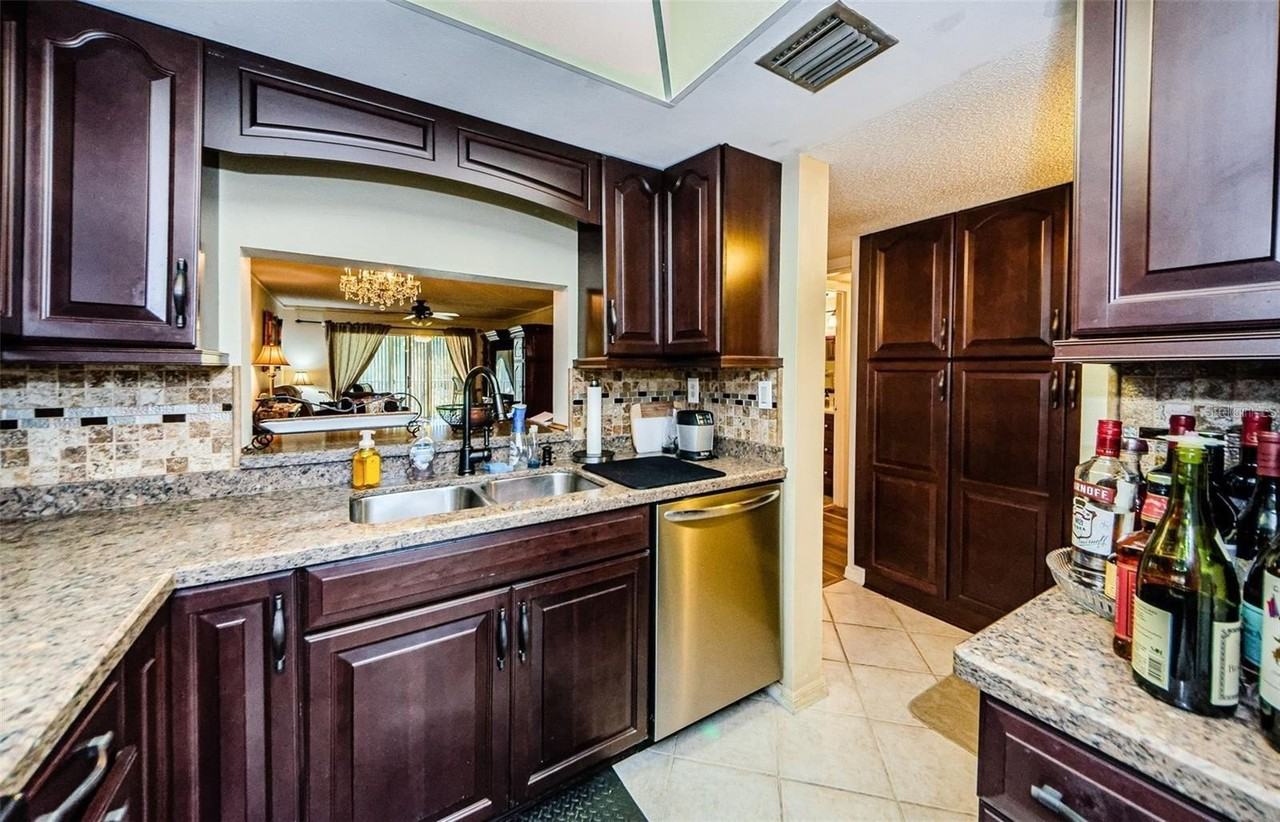 90 S Highland Ave #214 - Photo 6 of 45