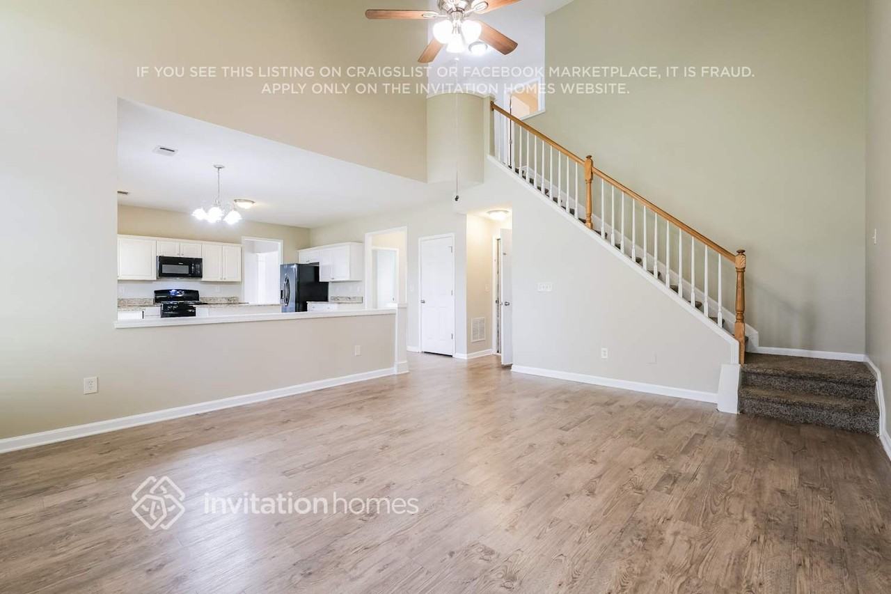 130 Lyndhurst Ct - Photo 5 of 18