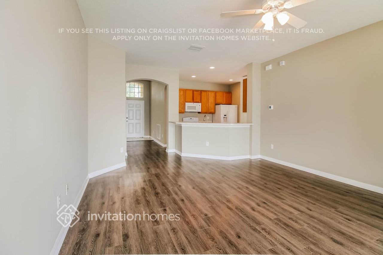 52 Fairmont Dr - Photo 4 of 18