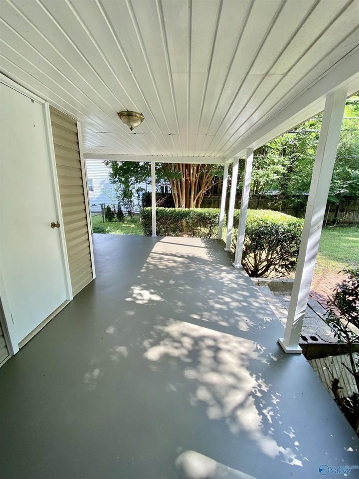 2019 Vanderbilt Dr Sw - Photo 3 of 8