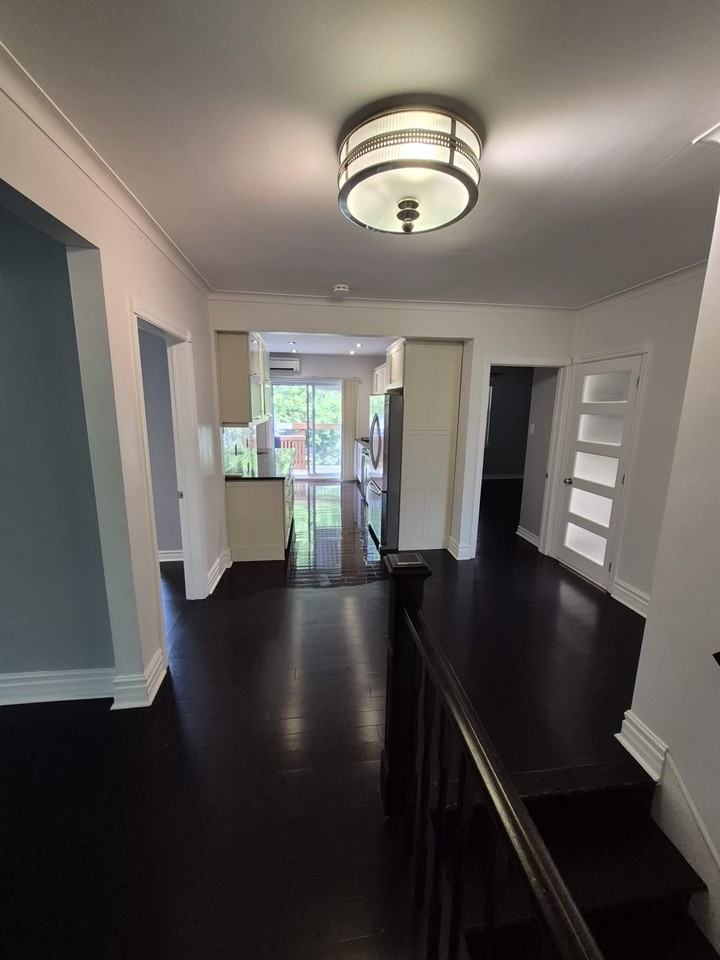 5596 Snowdon St - Photo 4 of 7