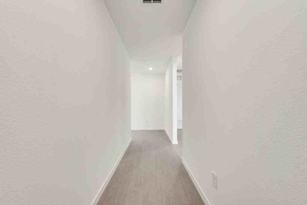 1271 Falcon Heights Dr - Photo 4 of 29