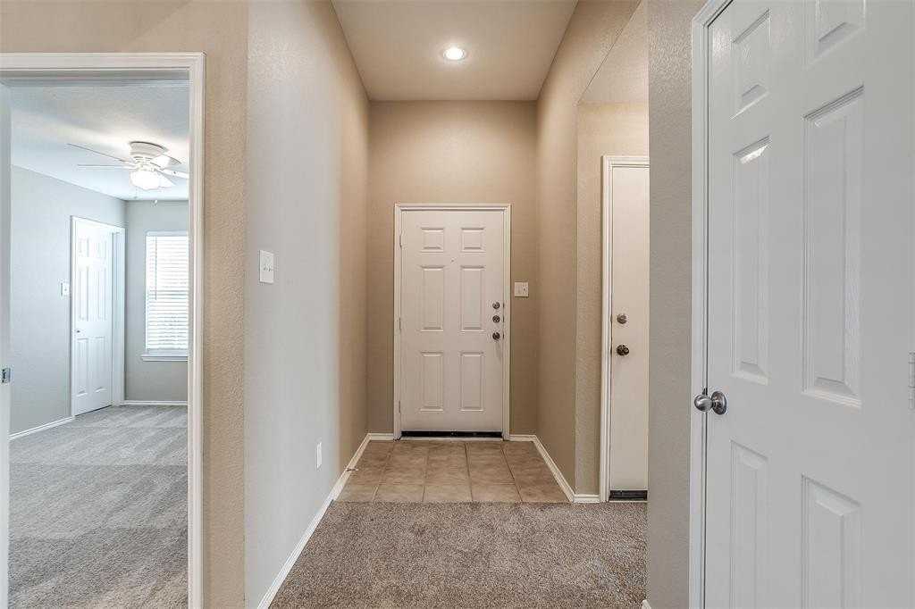 1325 Barrel Run - Photo 4 of 30