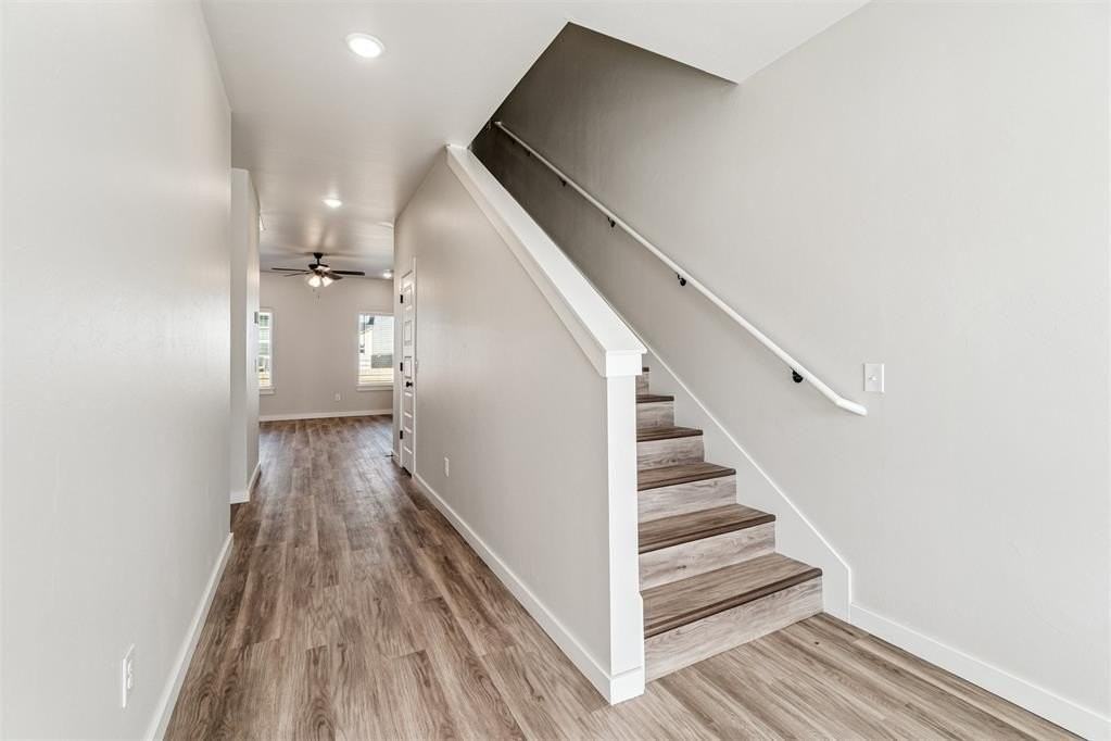 19504 Molly Pl - Photo 4 of 39