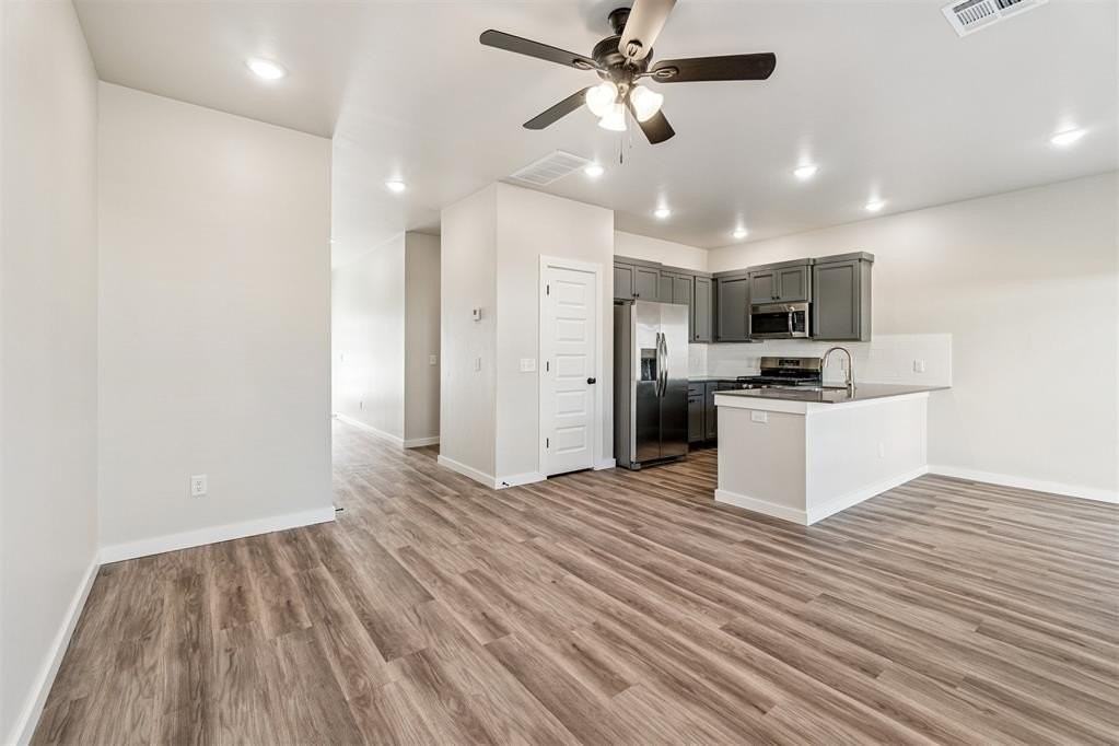 19504 Molly Pl - Photo 7 of 39